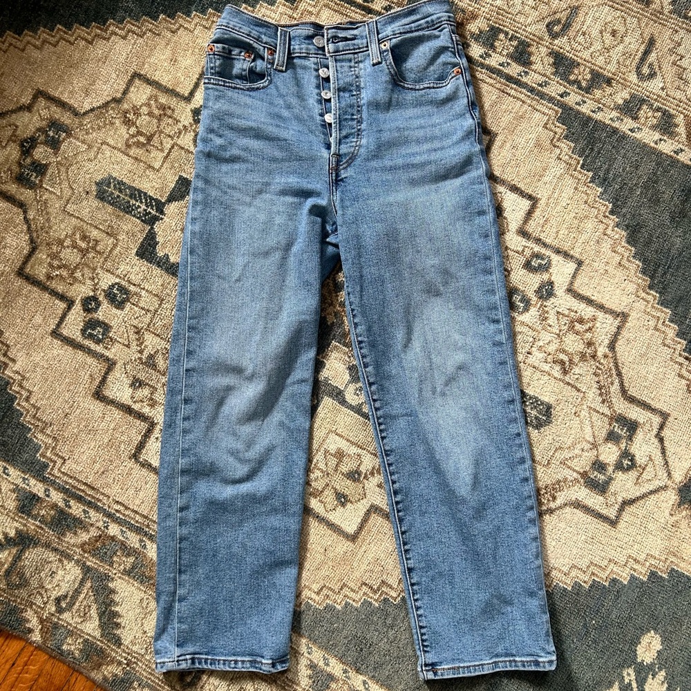 Levi’s Ribcage Straight Ankle Jean - Picture 4 of 5